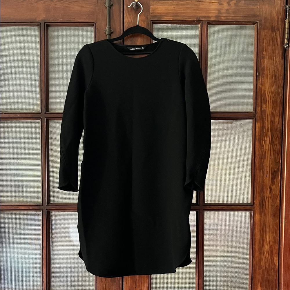 Zara Long Sleeve U-Back Tulip Hem Shift Dress